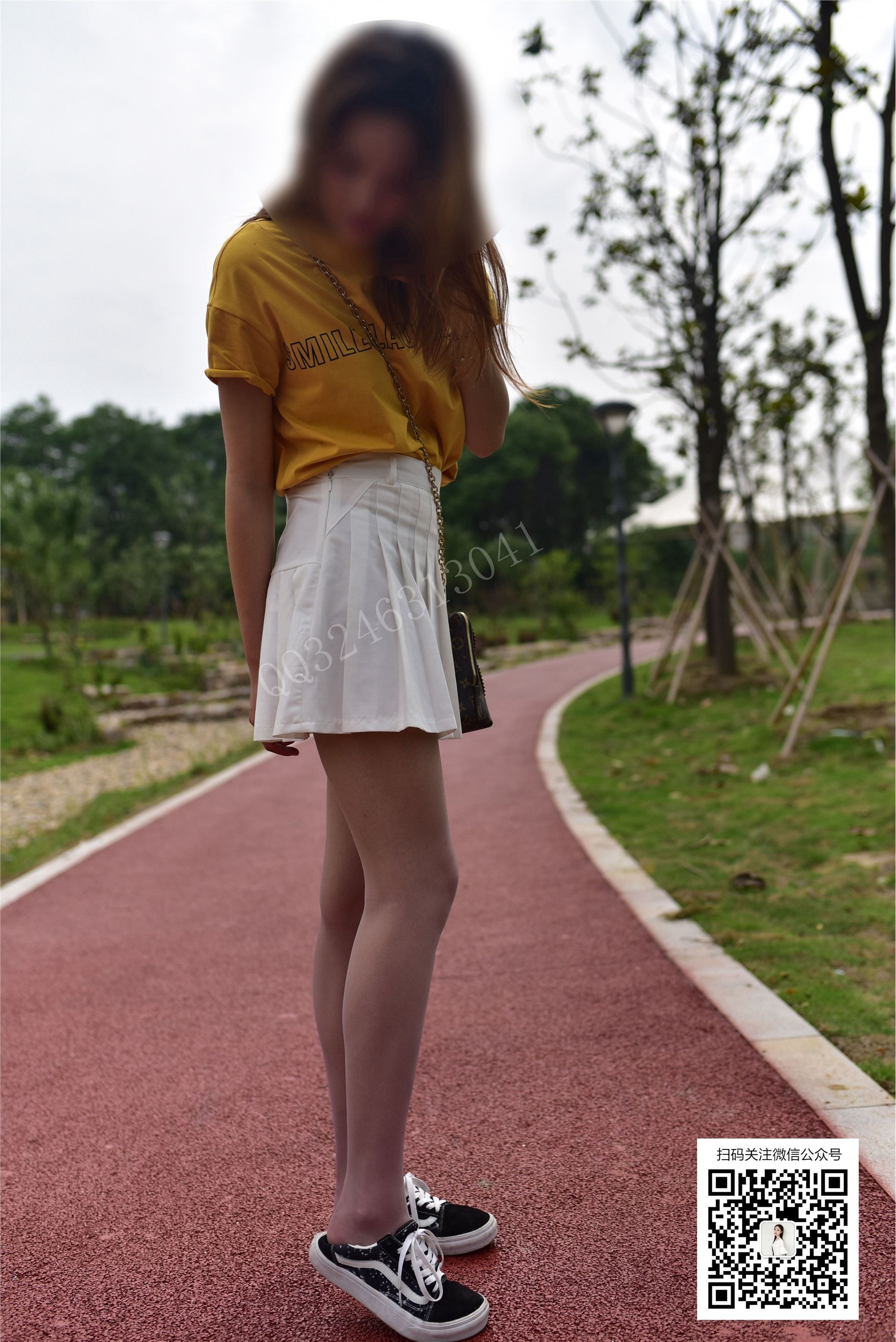 大生模拍 No.066 静静-湿润的丝袜脚